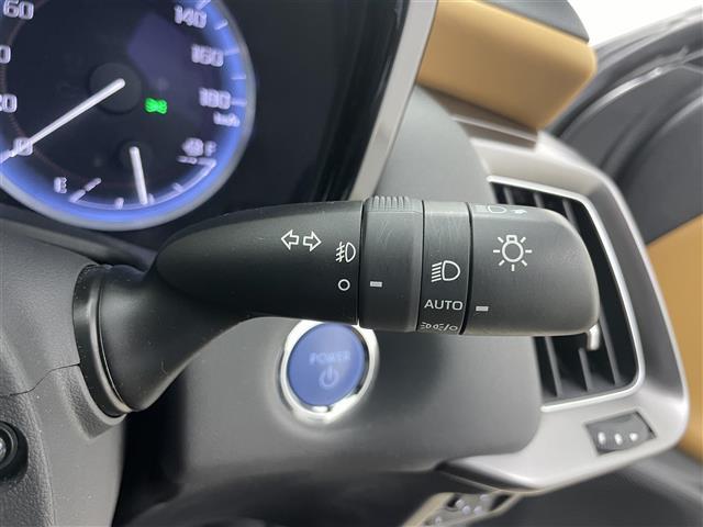 クラウンハイブリッド Ｓ　純正１２．３インチナビ　バックカメラ　ハーフレザーシート　パワーシート　シートヒーター　ステアリングヒーター　ビルトインＥＴＣ　ドライブレコーダー　トヨタセーフティーセンス　追従クルコン　ＢＳＭ（27枚目）