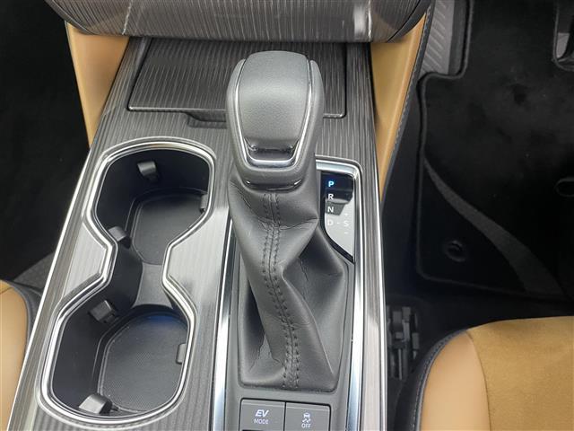 クラウンハイブリッド Ｓ　純正１２．３インチナビ　バックカメラ　ハーフレザーシート　パワーシート　シートヒーター　ステアリングヒーター　ビルトインＥＴＣ　ドライブレコーダー　トヨタセーフティーセンス　追従クルコン　ＢＳＭ（30枚目）