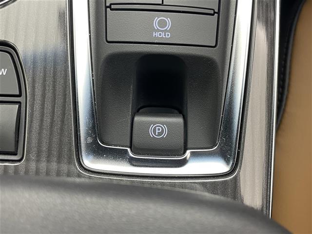 クラウンハイブリッド Ｓ　純正１２．３インチナビ　バックカメラ　ハーフレザーシート　パワーシート　シートヒーター　ステアリングヒーター　ビルトインＥＴＣ　ドライブレコーダー　トヨタセーフティーセンス　追従クルコン　ＢＳＭ（32枚目）