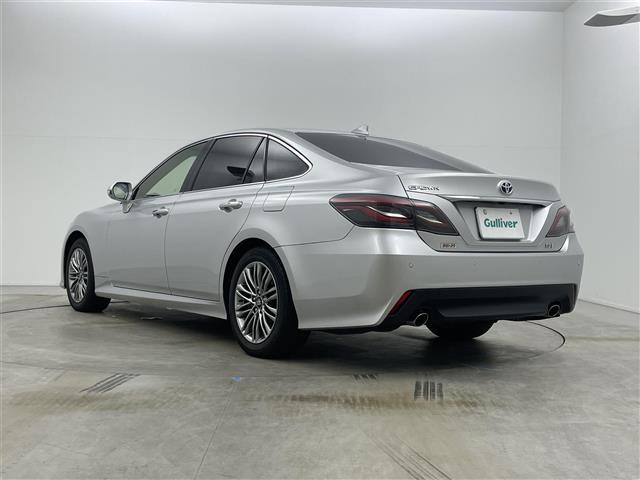 クラウンハイブリッド Ｓ　純正１２．３インチナビ　バックカメラ　ハーフレザーシート　パワーシート　シートヒーター　ステアリングヒーター　ビルトインＥＴＣ　ドライブレコーダー　トヨタセーフティーセンス　追従クルコン　ＢＳＭ（43枚目）