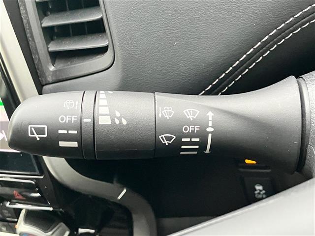 セレナ ハイウェイスター Vセレクション ALPINE製11型ナビ/全方位カメラ/プロパイロット/ドライブレコーダー/ETC/パーキングアシスト/レーンキープアシスト/デジタルインナーミラー/オートライト/衝突軽減システム/両側電動ドア(12枚目)