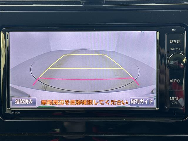 プリウス S 純正ナビ フルセグ CD DVD BT MSV バックカメラ ビルトインETC プリクラッシュセーフティー LDA レーダークルーズコントロール ふらつき検知機能 LEDヘッドライト オートライト(3枚目)