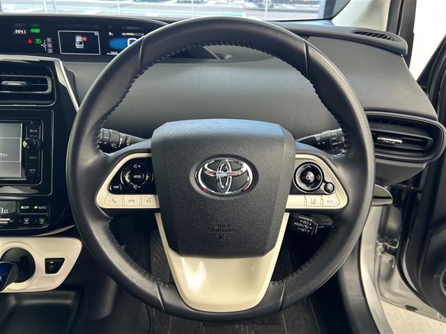 プリウス S 純正ナビ フルセグ CD DVD BT MSV バックカメラ ビルトインETC プリクラッシュセーフティー LDA レーダークルーズコントロール ふらつき検知機能 LEDヘッドライト オートライト(7枚目)