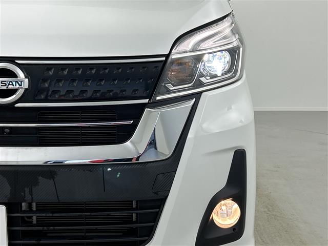 デイズルークス ハイウェイスター Xターボ 純正ナビ 全方位 ドラレコ BT 片パワ LED インテリジェントエマージェンシーブレーキ 横滑り防止機能 アイドリングストップ オートライト オートマチックハイビーム プッシュスタート スマートキー(18枚目)