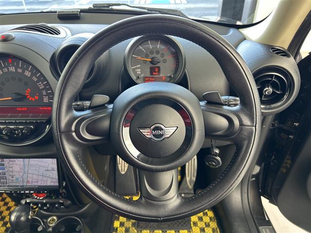 MINI クーパーSD クロスオーバー 社外SDナビ BT Bカメ LED ETC 純正AW DVD 横滑り防止機能 リモコンキー プッシュスタート サイドエアバッグ カーテンエアバッグ 社外フロアマット オートライト スペアキー1本(8枚目)