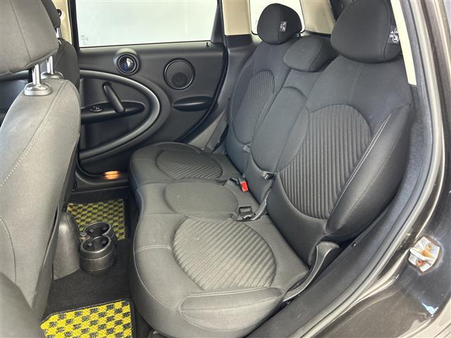 MINI クーパーSD クロスオーバー 社外SDナビ BT Bカメ LED ETC 純正AW DVD 横滑り防止機能 リモコンキー プッシュスタート サイドエアバッグ カーテンエアバッグ 社外フロアマット オートライト スペアキー1本(26枚目)