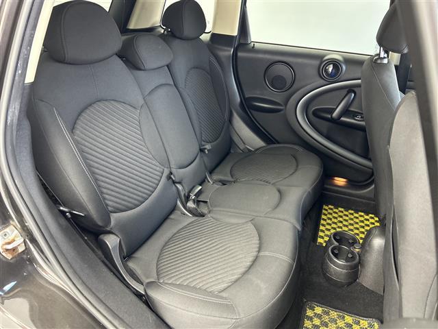 MINI クーパーSD クロスオーバー 社外SDナビ BT Bカメ LED ETC 純正AW DVD 横滑り防止機能 リモコンキー プッシュスタート サイドエアバッグ カーテンエアバッグ 社外フロアマット オートライト スペアキー1本(27枚目)