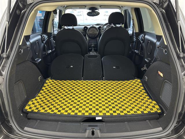 MINI クーパーSD クロスオーバー 社外SDナビ BT Bカメ LED ETC 純正AW DVD 横滑り防止機能 リモコンキー プッシュスタート サイドエアバッグ カーテンエアバッグ 社外フロアマット オートライト スペアキー1本(29枚目)