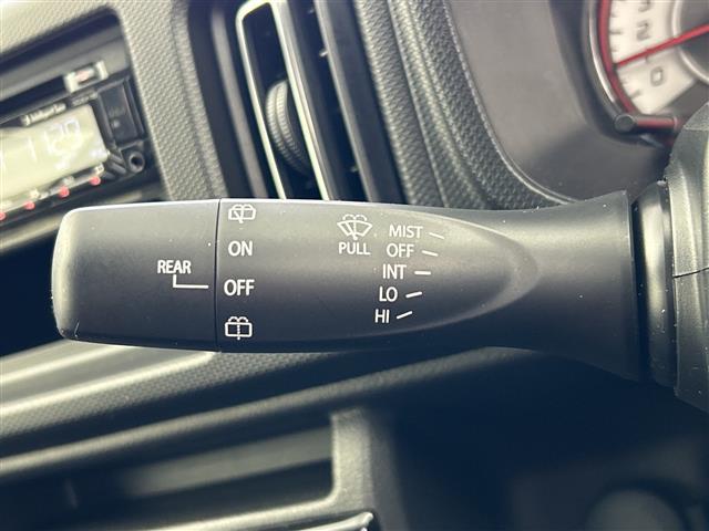 アルトワークス ベースグレード クラリオンオーディオ CD AUX FM AM RECARO セミバケットシート 社外マフラー RSRダウンサス 5MT 電動格納ミラー スマートキー プッシュスタート HIDヘッド オートライト(7枚目)