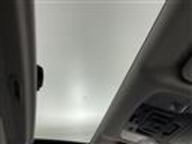 ヴェルファイア 2.5Z Gエディション サンルーフ 後席モニター 純正10型ナビ バックカメラ レーダークルコン 衝突軽減ブレーキ レーンキープ 両側電動スライドドア パワーバックドア シートベンチレーション/ヒーター ステアリングヒーター(8枚目)