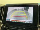 アルファードハイブリッド ＳＲ　Ｃパッケージ　純正９型ナビ　純正１２．１型ナビ　ツインムーンルーフ　ブラインドスポットモニター　デジタルインナーミラー　アダプティブクルーズコントロール　パワーバックドア　シートベンチレーション　ＥＴＣ　禁煙車（6枚目）