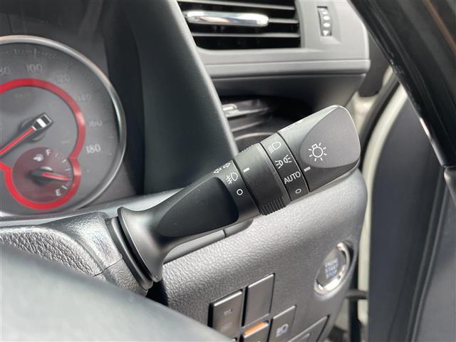 アルファード ２．５Ｓ　Ｃパッケージ　純正９型ナビ／ＣＤ／ＤＶＤ／Ｂｌｕｅｔｏｏｔｈ／フルセグＴＶ／バックカメラ／フリップダウンモニター／ＥＴＣ／ドラレコ／レーダークルーズコントロール／ハンドルヒーター／エアーシート（12枚目）