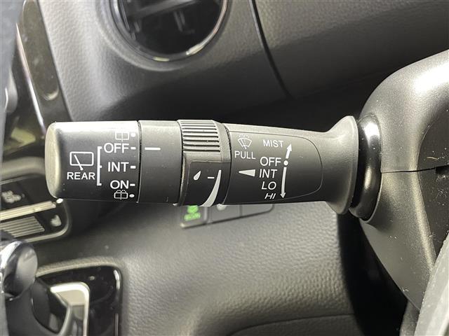 Ｎ－ＢＯＸカスタム Ｇ・Ｌ　メモリナビ：アルパインＶＩＥ－Ｘ０８Ｓ（ＤＶＤ／ＣＤ／フルセグＴＶ）　バックカメラ　前席シートヒーター　アイドリングストップ　純正アルミホイール　ＬＥＤヘッドライト（6枚目）