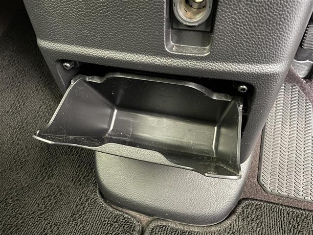 Ｎ－ＢＯＸカスタム Ｇ・Ｌ　メモリナビ：アルパインＶＩＥ－Ｘ０８Ｓ（ＤＶＤ／ＣＤ／フルセグＴＶ）　バックカメラ　前席シートヒーター　アイドリングストップ　純正アルミホイール　ＬＥＤヘッドライト（16枚目）