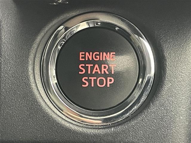 ノア Ｓｉ　ダブルバイビーＩＩ　純正１０型ナビ　純正１２．１型後席モニター　衝突被害軽減ブレーキ　両側電動スライドドア　クルコン　レーンキープ　　ＬＥＤオートライト　純正ドラレコ　ＥＴＣ　レザーステアリング　スマートキー　純正ＡＷ（13枚目）