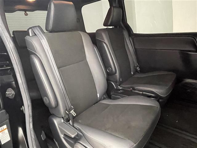 ノア Ｓｉ　ダブルバイビーＩＩ　純正１０型ナビ　純正１２．１型後席モニター　衝突被害軽減ブレーキ　両側電動スライドドア　クルコン　レーンキープ　　ＬＥＤオートライト　純正ドラレコ　ＥＴＣ　レザーステアリング　スマートキー　純正ＡＷ（28枚目）