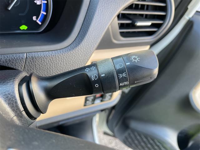 あると便利なオートライト☆トンネルに入った際でも、駐車の際でも自動でついたり消えたり！これがあったらもうバッテリー上がりも気にしません☆