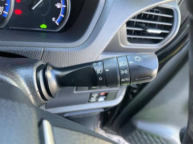 あると便利なオートライト☆トンネルに入った際でも、駐車の際でも自動でついたり消えたり！これがあったらもうバッテリー上がりも気にしません☆