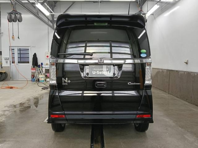 Ｎ－ＢＯＸ＋カスタム ２トーンカラースタイルＧ・Ｌパッケージ　４ＷＤ（3枚目）