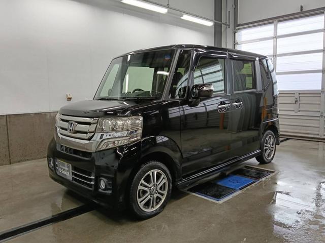 Ｎ－ＢＯＸ＋カスタム ２トーンカラースタイルＧ・Ｌパッケージ　４ＷＤ（7枚目）