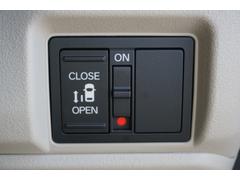 �ڽ�����¦�ѥ���饤�ɥɥ��۱�ž�ʤˤ��륹���å��򲡤������ǽ�����¦���ʤΥ��饤�ɥɥ��򳫤��뤳�Ȥ��Ǥ���������ǽ�Ǥ��� 6