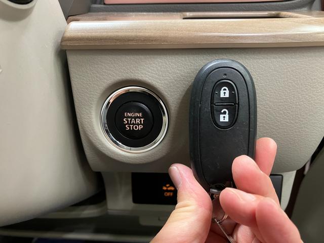 アルトラパン Ｘ　パナソニックナビ　オートライト　Ｂｌｕｅｔｏｏｔｈ　純正ナビ　プッシュスタート　シートヒーター　オートエアコン　スズキセーフティーサポート　衝突被害軽減システム　アイドリングストップ　横滑り防止機能　衝突安全ボディ（25枚目）