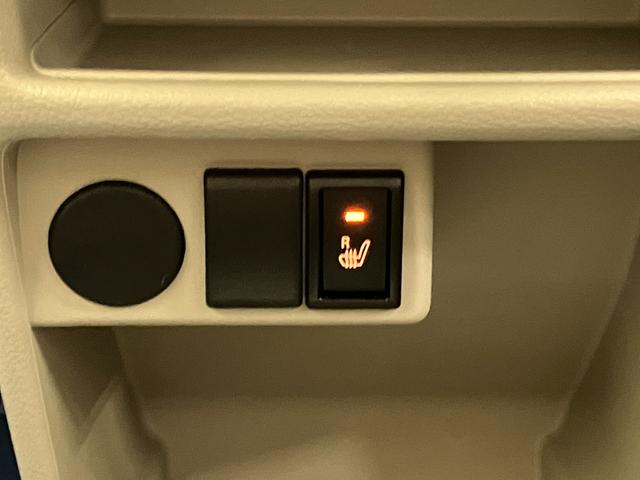 アルトラパン Ｘ　パナソニックナビ　オートライト　Ｂｌｕｅｔｏｏｔｈ　純正ナビ　プッシュスタート　シートヒーター　オートエアコン　スズキセーフティーサポート　衝突被害軽減システム　アイドリングストップ　横滑り防止機能　衝突安全ボディ（30枚目）