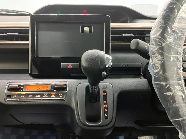 ワゴンＲカスタムＺ カスタムＺ　ＨＹＢＲＩＤ　ＺＸ　デジタルミラー装着車　オートライト　プッシュスタート　シートヒーター　オートエアコン　スズキセーフティーサポート　衝突被害軽減システム　アイドリングストップ　横滑り防止機能　衝突安全ボディ（13枚目）
