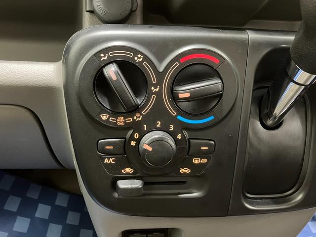 エブリイ ＪＯＩＮターボ　６型　ＬＥＤヘッドランプ　オートライト　スライドドア　プッシュスタート　スズキセーフティーサポート　４ＷＤ　衝突被害軽減システム　横滑り防止機能　シートヒーター　アイドリングストップ（24枚目）