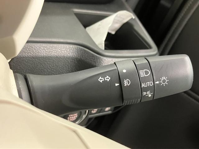 ワゴンＲスマイル ＨＹＢＲＩＤ　Ｘ　２型　全方位モニター付きナビ　オートライト　Ｂｌｕｅｔｏｏｔｈ　スライドドア　純正ナビ　プッシュスタート　シートヒーター　オートエアコン　スズキセーフティーサポート　衝突被害軽減システム　アイドリングストップ　横滑り防止機能（29枚目）