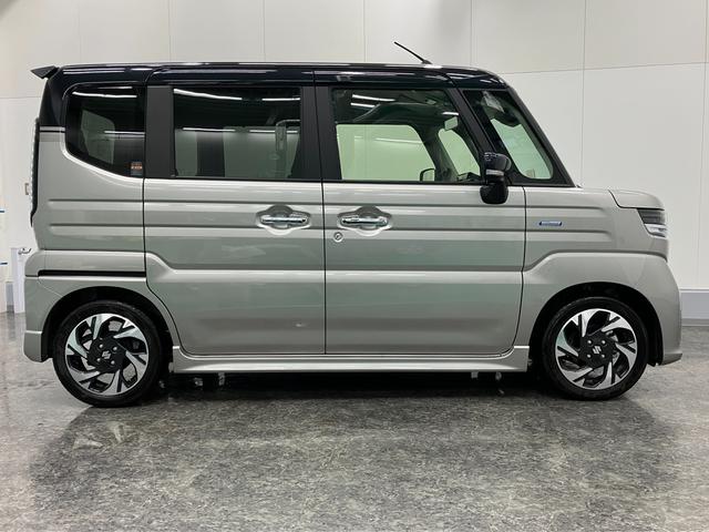 スペーシアカスタム カスタム HYBRID XSターボ LEDヘッドランプ オートライト スライドドア プッシュスタート シートヒーター オートエアコン 衝突被害軽減システム アイドリングストップ 横滑り防止機能 衝突安全ボディ(6枚目)