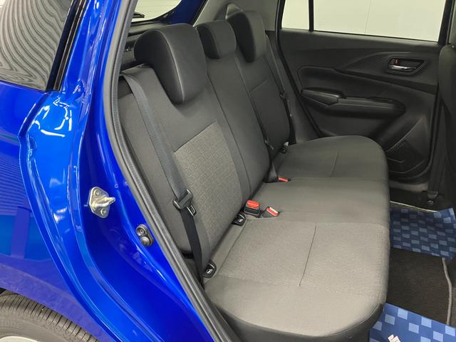 スイフト ＨＹＢＲＩＤ　ＭＸ　４ＷＤ　ＬＥＤヘッドランプ　オートライト　プッシュスタート　シートヒーター　オートエアコン　衝突被害軽減システム　アイドリングストップ　横滑り防止機能　衝突安全ボディ　盗難防止システム（21枚目）