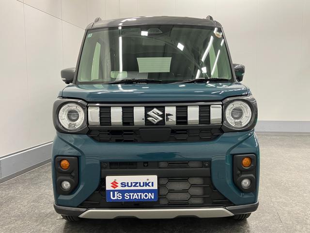 スペーシア ギア　ＨＹＢＲＩＤ　ＸＺ　全方位モニター付きナビ　オートライト　Ｂｌｕｅｔｏｏｔｈ　スライドドア　純正ナビ　プッシュスタート　シートヒーター　オートエアコン　衝突被害軽減システム　アイドリングストップ　横滑り防止機能　衝突安全ボディ（9枚目）