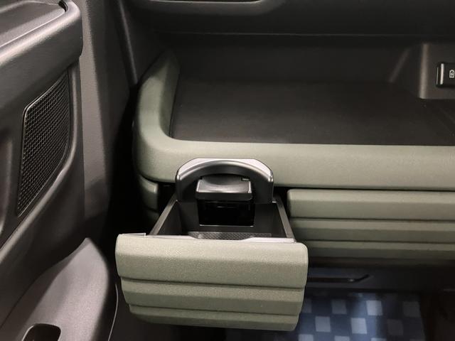 スペーシア ギア　ＨＹＢＲＩＤ　ＸＺ　全方位モニター付きナビ　オートライト　Ｂｌｕｅｔｏｏｔｈ　スライドドア　純正ナビ　プッシュスタート　シートヒーター　オートエアコン　衝突被害軽減システム　アイドリングストップ　横滑り防止機能　衝突安全ボディ（60枚目）