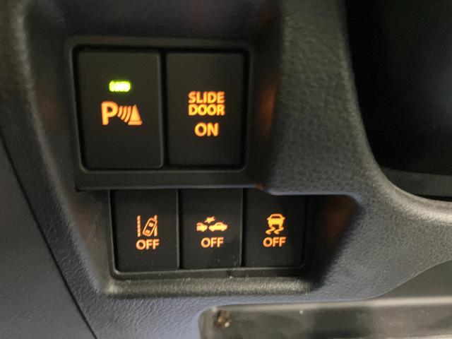 �y�^�]�ȃC���p�l�X�C�b�`�z���S���u�֌W�̃X�C�b�`�����삵�₷���ʒu�ɔz�u����Ă��܂��B