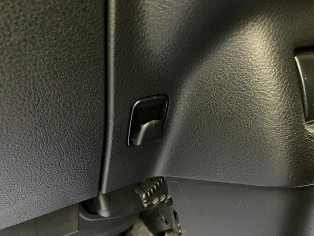 �y�V���b�s���O�t�b�N�z�������܂Ȃǂ������|���邽�߂̃V���b�s���O�t�b�N���t���Ă��܂��B