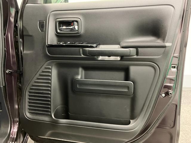 �y�^�]�ȃh�A�z�h�����N�z���_�[�Ǝ��[�|�P�b�g������܂��B