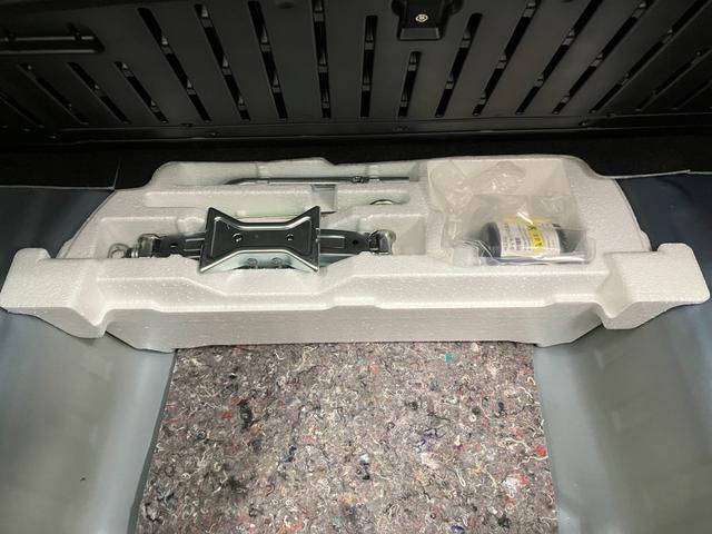 �y�T�u�g�����N�z���Q�b�W���ɂ́A�X�y�A�^�C���̑ւ��ƂȂ鉞�}�^�C���p���N�C���L�b�g�������t�����Ă��܂��B