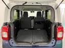 【リヤシートアレンジ】リヤシートは左右独立式。ワンタッチでフルフラットにでき大きな荷物も楽々積載。