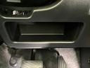 【運転席アンダートレー】タオル等置くのに便利