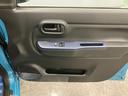 【運転席ドア】収納ポケットがあります。