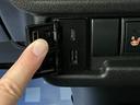 ＨＹＢＲＩＤ　Ｘ　２型　全方位モニター付きナビ　オートライト　Ｂｌｕｅｔｏｏｔｈ　スライドドア　純正ナビ　プッシュスタート　シートヒーター　オートエアコン　スズキセーフティーサポート　衝突被害軽減システム　アイドリングストップ　横滑り防止機能（33枚目）
