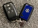 【スマートキー】キーをポケットやカバンに入れたままでもドアの施錠・開錠ができ、雨の日や荷物の多い日に大活躍!