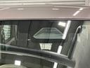 【デュアルセンサーブレーキサポートII】フロントガラス上部にあるセンサー部です。単眼カメラとミリ波レーダーで車両前方の状況を検知し各種制御を行います。衝突被害軽減ブレーキ・誤発進抑制機能 等