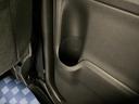 【後席ドア】ドリンクホルダーがあります。
