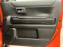 【運転席ドア】収納ポケットがあります。