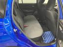 【リヤシート】固定式のシートです。広くありませんが座り心地はいいです。
