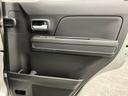 【後席ドア】ドリンクホルダーがあります。