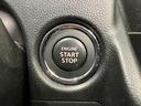 【キーレススタートシステム】エンジンスタートがボタン一つで始動。キーはポケットやカバンに入れたままでもエンジン始動が可能です。