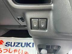 寒い日も快適に運転できるシートヒーター 7